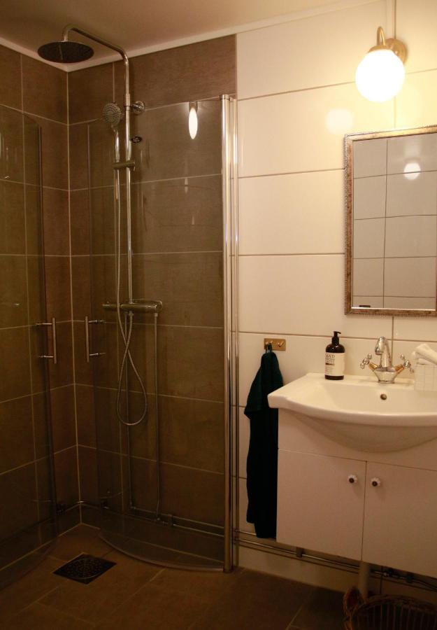 Arroeds Bostaelle Bed & Breakfast Tollarp ภายนอก รูปภาพ